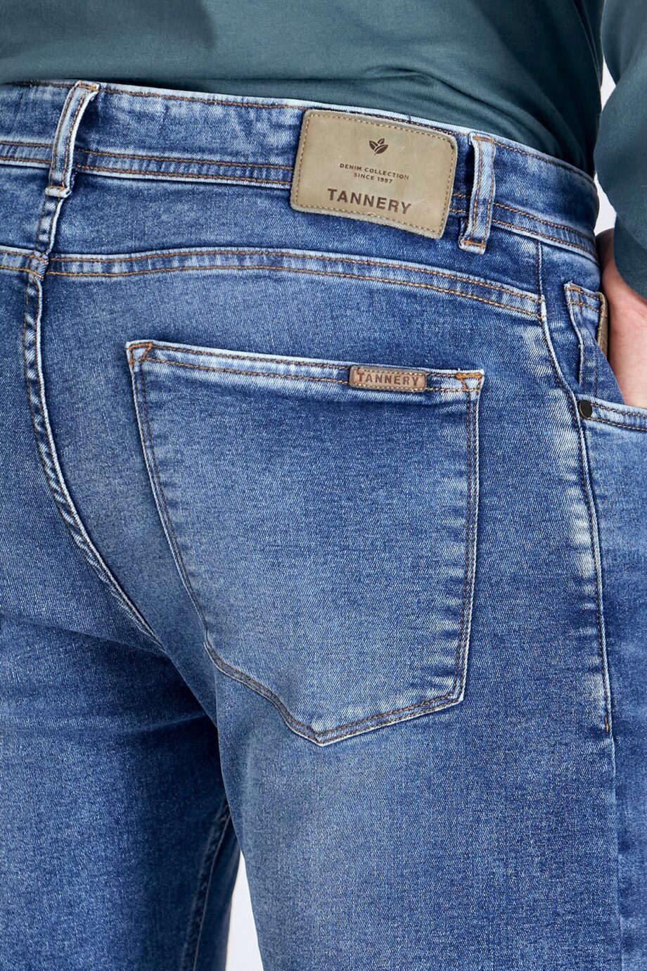 Jean regular fit azul matizado