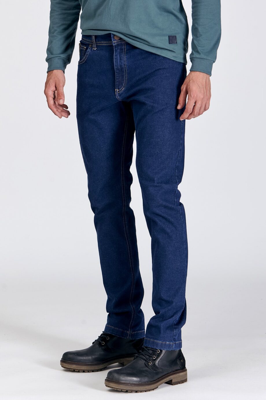 Jean regular fit azul desaprestado