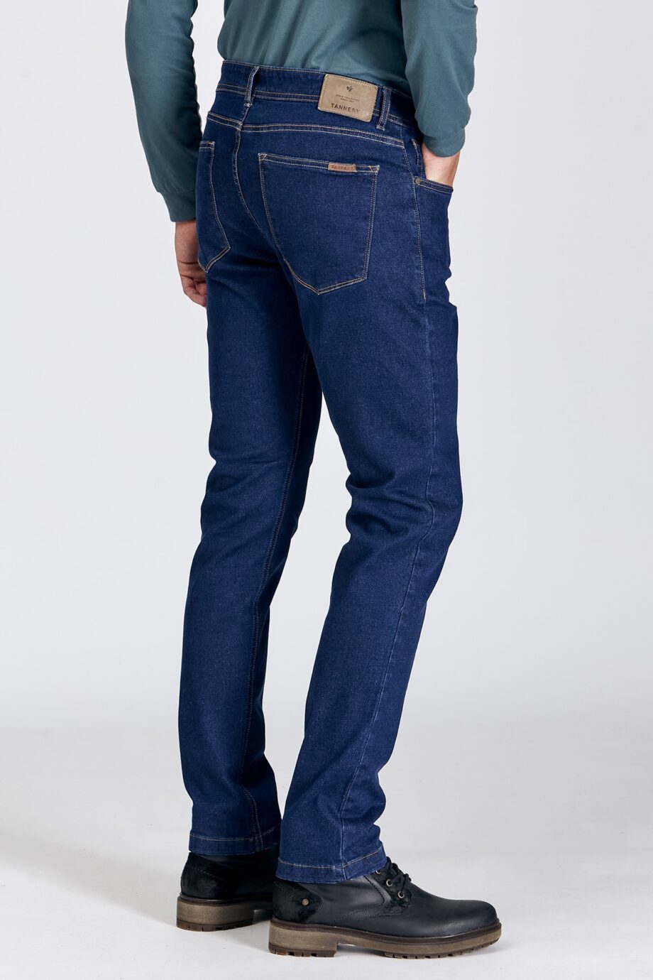 Jean regular fit azul desaprestado