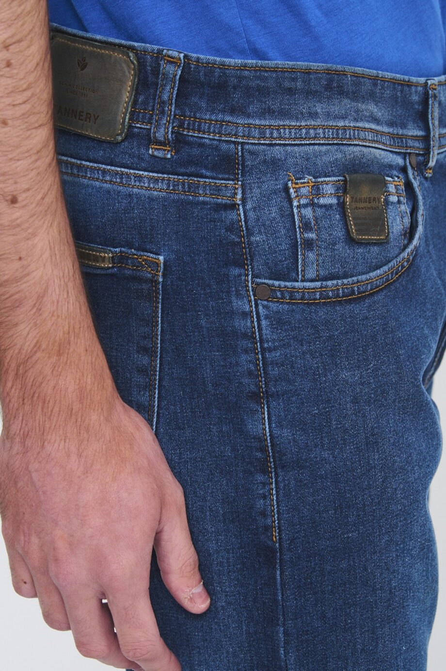 Jean regular fit gastado