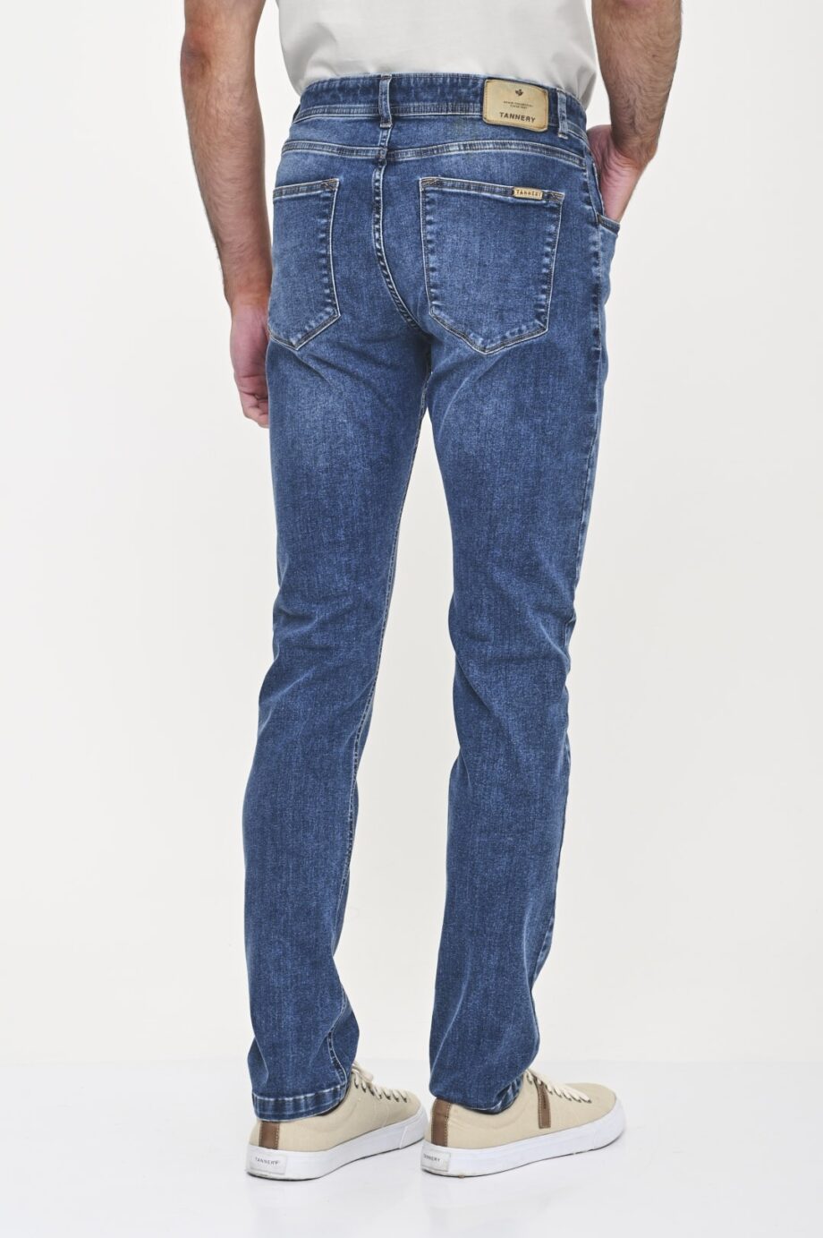Jean regular fit gastado