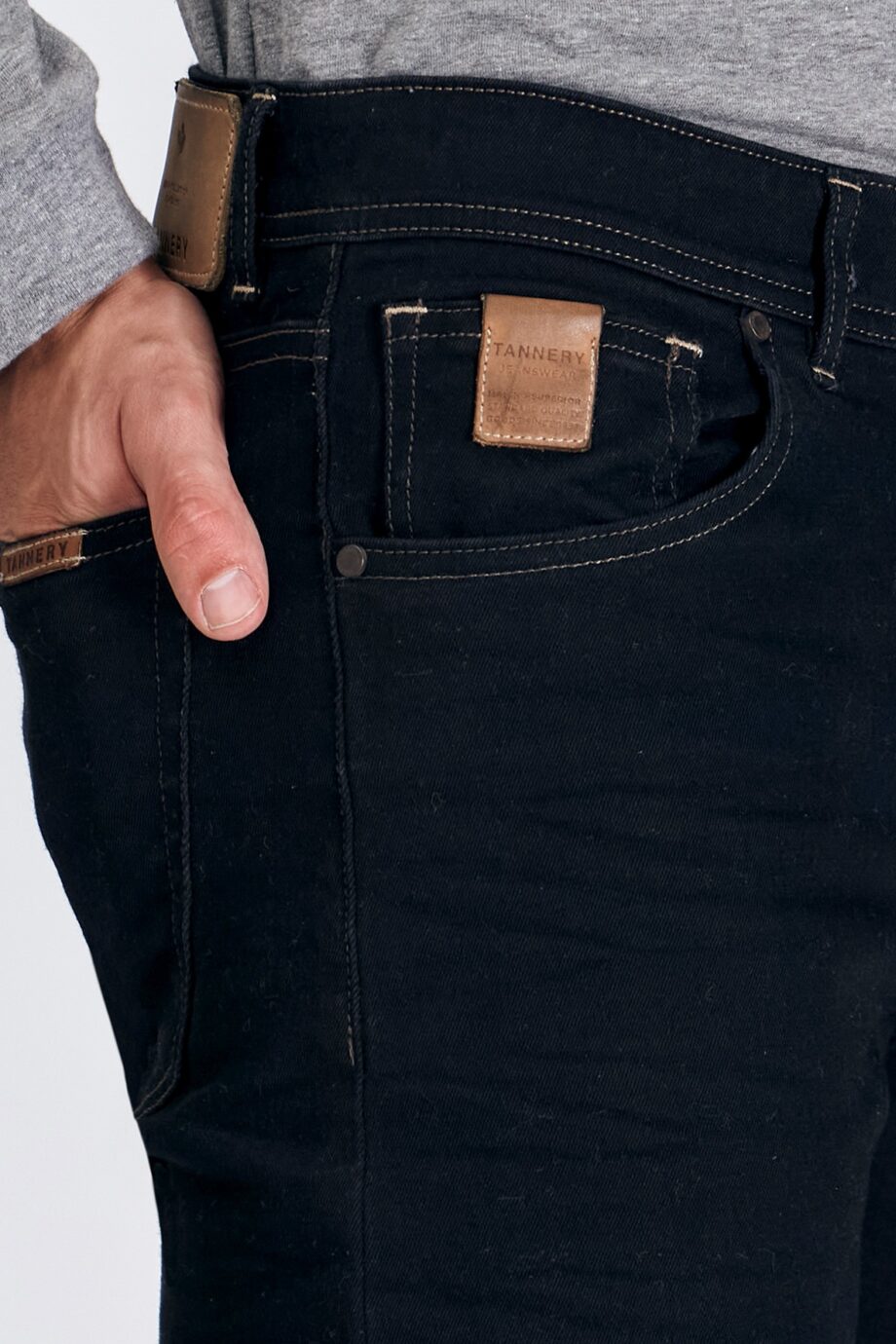 Jean slim fit desaprestado