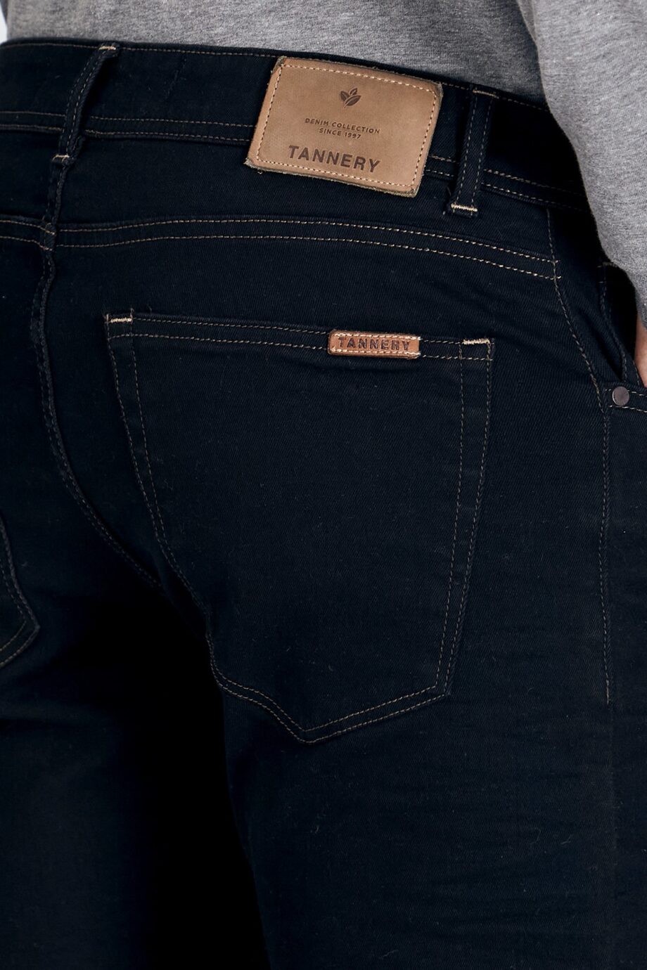 Jean slim fit desaprestado